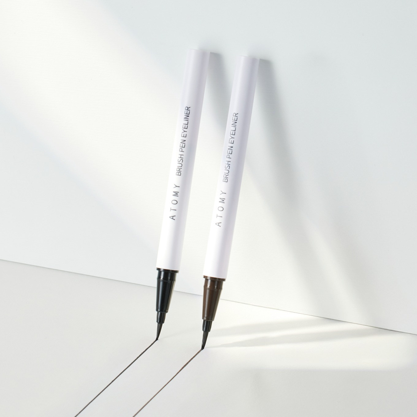 Атоми Подводка-фломастер (темно-коричневый)